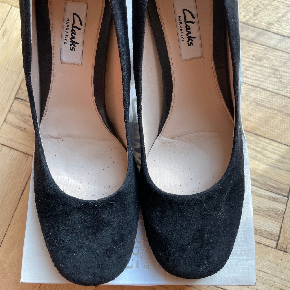 Clarks Black Gabriel Mist Suede Pumps Size US 8 with 3 inch block heel